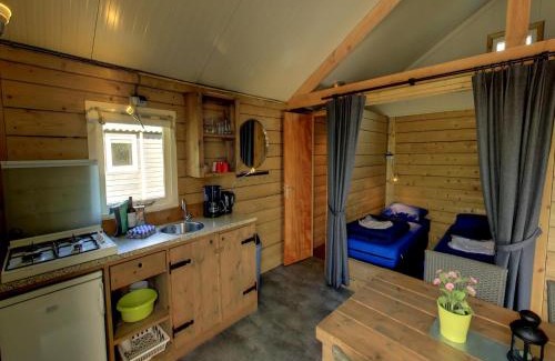 IJhorst Other | Cozy tentlodge with roofed terrace in a green area