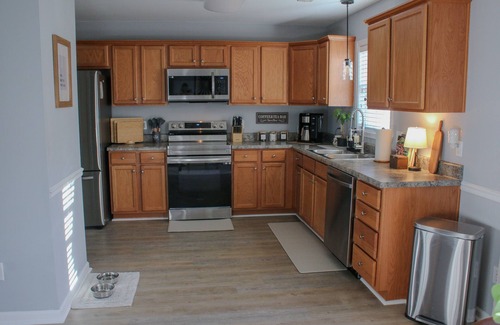 High Point House | Cozy Townhouse in High Point