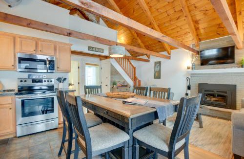 Tuftonboro House | Cozy Tuftonboro Home with Deck - Walk to Beaches!
