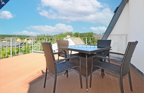 Koserow Apartment | Cozy vacation apartment in Koserow with terrace - only 350 m to the sea