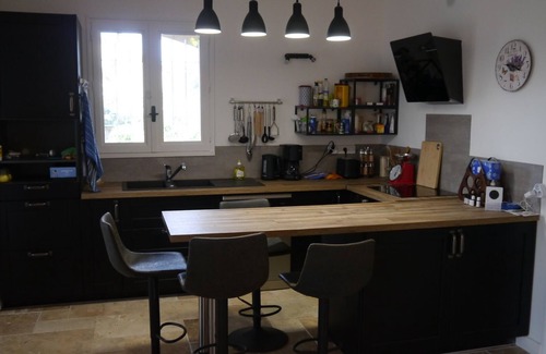 Castillon-du-Gard House | Cozy vacation home with heated pool + whirlpool, sauna. Pet friendly.