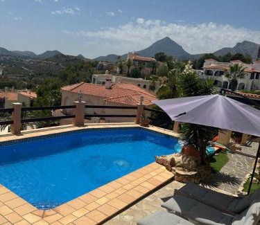 L'Alfas del Pi Villa | Cozy vacation home