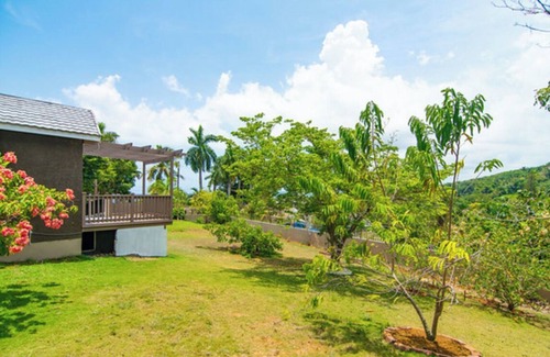 Montego Bay House | Cozy Villa in Montego Bay