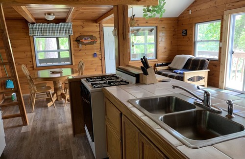 Walker Cabin | Cozy Vintage Cabin Right on the Lake. Bedroom, Lower Level & Loft. Sleeps 4.