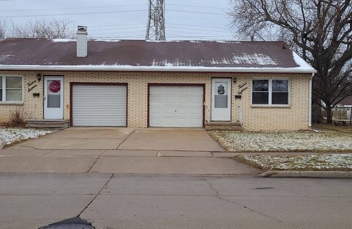 Appleton Apartment | Cozy with Thoughtful Design