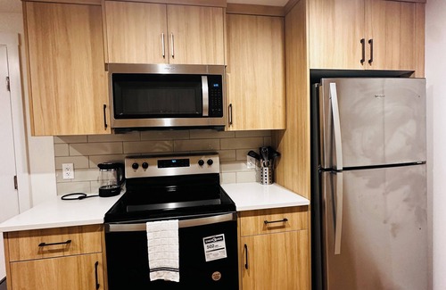 Southwest Calgary House | Cozy1BR Basement Suite- Fully Private