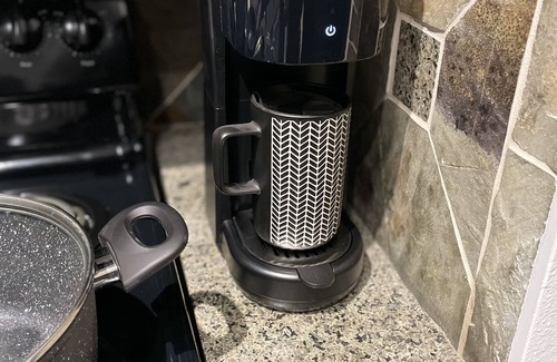 Braeswood Place Apartment | CozyChic! Dwntown/MedicalDistrict Houston! Cozy w/great pool