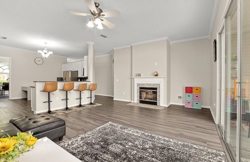 Northside House | CozySpacious4BD@Lakeview