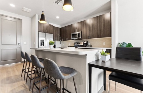 Roosevelt Apartment | CozySuites PHX RORO Gym, Pool, Pets, Parking! #16