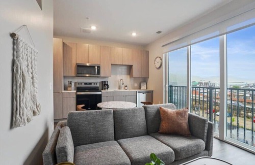 Lower Lawrenceville Apartment | CozySuites Roomy 1BR, Lawrenceville
