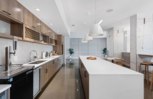 Cole-Noble District Apartment | Cozysuites Spacious 1BR Near Whole Foods