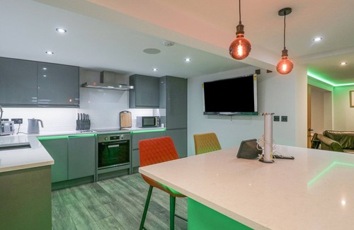 Newton in Furness Cottage | CRAG VIEW COTTAGE, pet friendly, with hot tub in Dalton-In-Furness