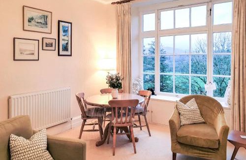 Waterhead House | Crag View