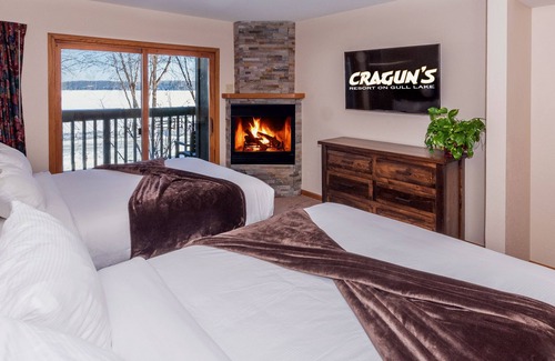 East Gull Lake Hotel | Cragun's Resort & Hotel