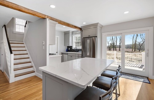 West Barnstable House | Cranberry Meadow Farm is a newly renovated Carriage House that sleeps 8.