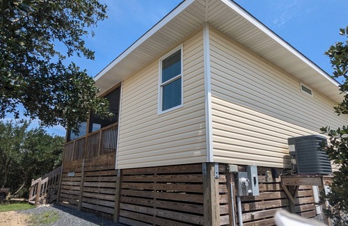 Carova Beach Cottage | Crash Pad in Carova Beach, NC is the perfect place for your next beach vacation.