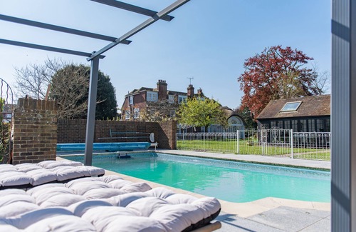 New Romney House | Craythornes - a holiday let by Bloom Stays that sleeps 18 guests in 5 bedrooms