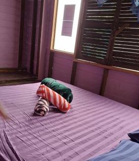 Bai Lan Hotel | Crazy Bananas & Crazy Monkey