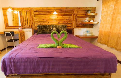 Ko Chang Bed & Breakfast | Crazy Mojito Restaurant & Bungalow