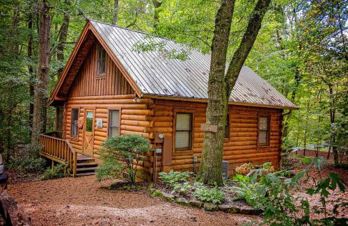 Benton House | Creek Crest Cabin Ocoee Riverside Cabin