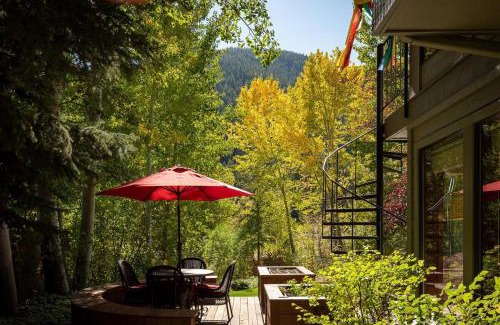 Warm Springs House | Creek Front Duplex Close to Lifts with Hot Tub