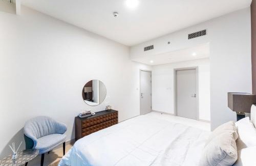 Madinat Zayed Apartment | Creek palace residence by Hogar