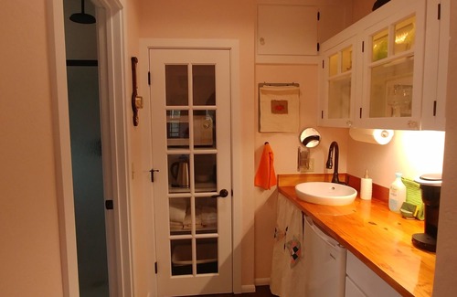 Medford Cabin | Creekside Cabin-a quiet, wooded country delight