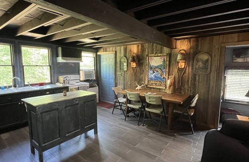 Hillsgrove Cabin | Creekside Cabin on Loyalsock Creek