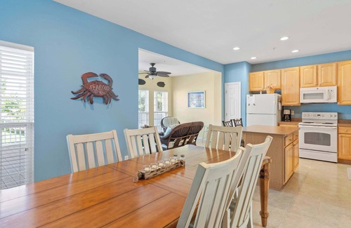 Ocean View House | Creekside Getaway – Stay for 8