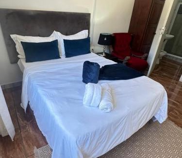 Middelburg House | Creekside Guest House Middelburg