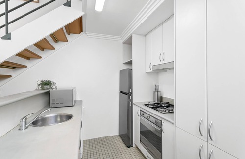 Cremorne Apartment | Cremorne- GA110 Macpherson St - Loft Style Apartment Close to Everything