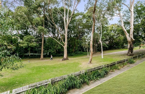 Cremorne Apartment | Cremorne - YNG03 - Young Street - Bright 1BR Ground Floor Apartment with Balcony Parking in Quiet Cremorne Location