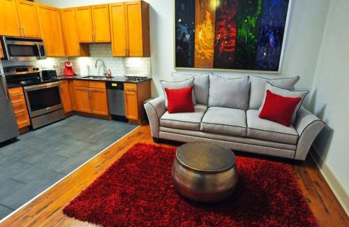 Iberville Apartment | Creole Nest