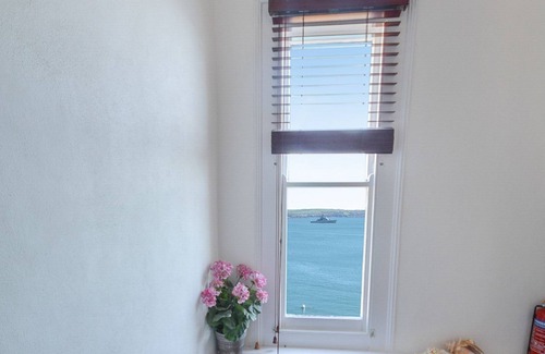 Cawsand Cottage | Criterion Cottage - sleeps 4 guests in 2 bedrooms