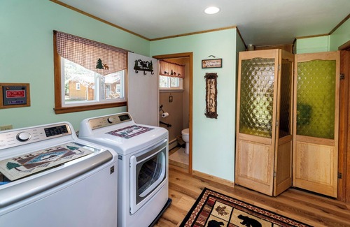 Crivitz Cottage | Crivitz Area Cottage on Pristine Sandstone Flowage of the Peshtigo River.