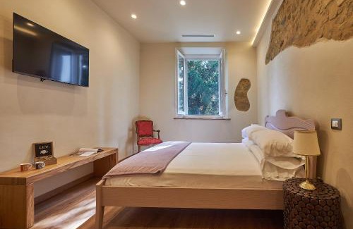 Crocina House | Croce di mezzo