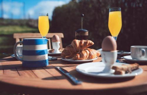 Eyemouth House | Crofters Cottage, Press Mains Farm Cottage
