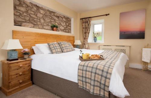 Eyemouth House | Crofters Cottage, Press Mains Farm Cottage