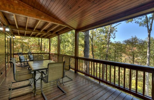 Copperhill House | Crooked Creek - Cuddleup