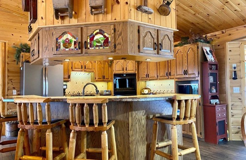 Spearfish Cabin | Crow Peak’s Last Best Place. (Sleeps 8)