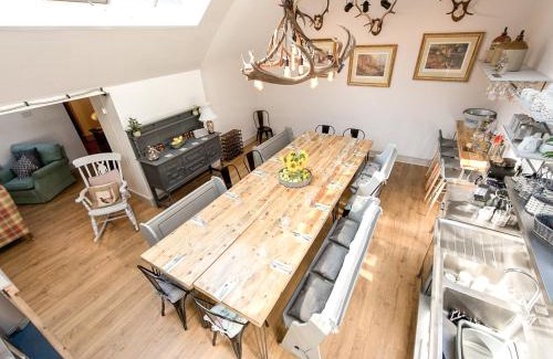 Woolhope House | Crown Inn