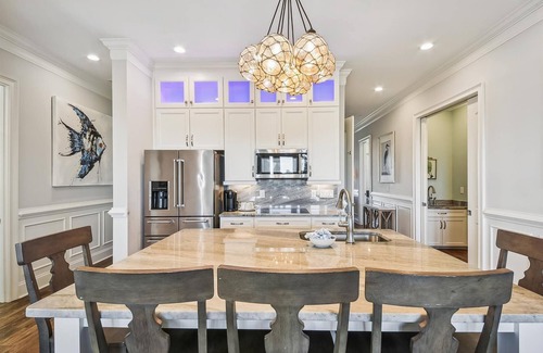 Ocean Drive House | Crown Royal - 7 BR Luxury Home w/Pool, Hot Tub, & Game Room