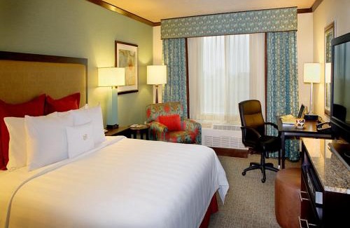 Midtown Anchorage Hotel | Crowne Plaza Anchorage-Midtown by IHG