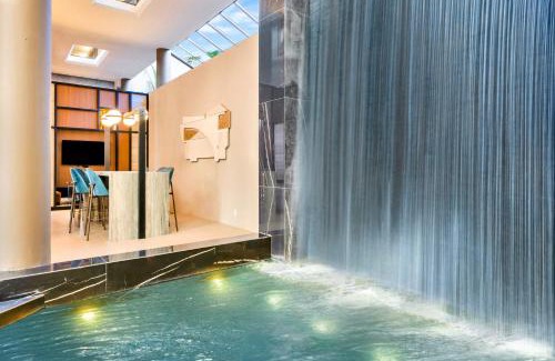 Foster City Hotel | Crowne Plaza Hotel Foster City-San Mateo by IHG