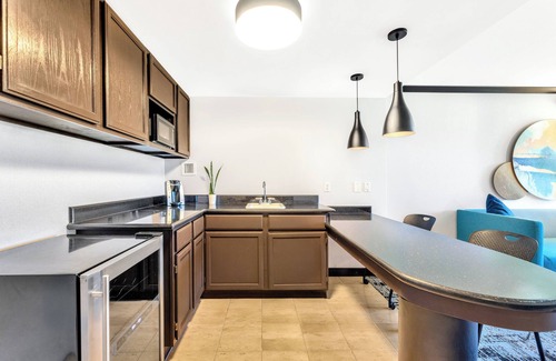 Foster City Hotel | Crowne Plaza Hotel Foster City - San Mateo by IHG