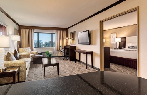 Foster City Hotel | Crowne Plaza Hotel Foster City - San Mateo by IHG