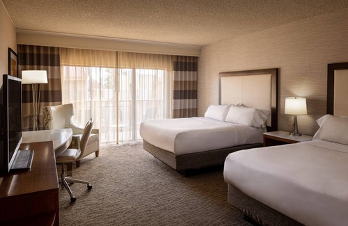 Chandler Hotel | Crowne Plaza Phoenix - Chandler Golf Resort by IHG