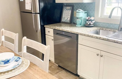 Lewes House | Crow’s Nest 1 BR Lewes Guest Apt – Bike to Beach