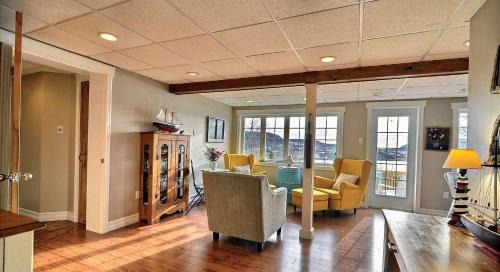 St. Anthony House | Crows Nest Inn