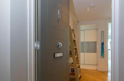 St Ives Apartment | Crystal Bay
